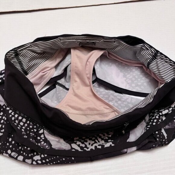 Lululemon *  Speed Shor EUC  Static Mist White Black / Black - Picture 5 of 8